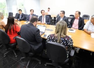 O Ministério Público convoca a prefeitura para tratar do pós-intervenção e cobrar medidas para medicamentos e obras de saúde.