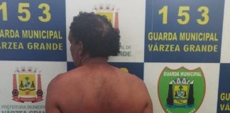 Um homem foi detido sob a acusação de agredir sua esposa grávida e estuprar suas filhas gêmeas de 13 anos em MT