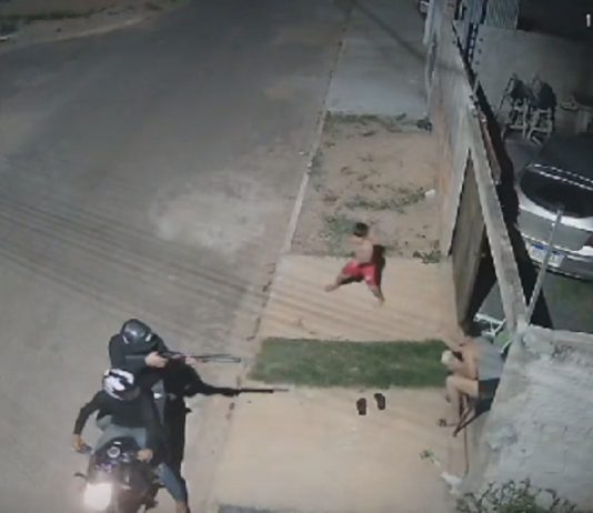 Um homem foi morto a tiros na frente da mulher e filho em Mato Grosso