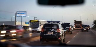 A Polícia Civil prendeu um caminhoneiro que agrediu a sua companheira durante uma viagem em Mato Grosso