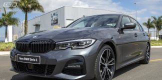 Homem quase atropela criança ao dar ‘cavalo de pau’ com BMW em condomínio em Cuiabá