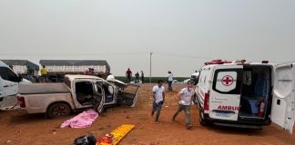 Dois homens morreram e quatro ficaram feridos em um acidente envolvendo um S10 e uma caminhonete na BR-364