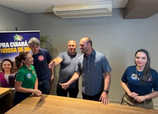 Eduardo Bolsonaro desconversa sobre a candidatura do irmão por Mato Grosso: “É muito mais uma intriga do que uma verdade”