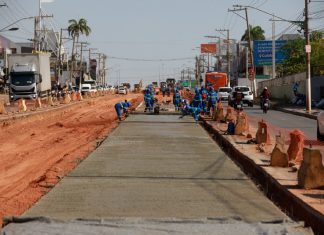 Mauro, insatisfeito com o andamento do BRT em Cuiabá, ameaça romper contrato com o consórcio
