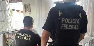 A Polícia Federal realiza uma operação e mira em um homem suspeito de guardar dezenas de materiais de pornografia infantil em MT