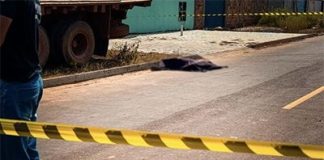 Homem foi morto a tiros no meio de rua por criminoso a bordo de uma caminhonete em MT