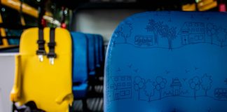 Denúncias de pais levam prefeitura a proibir som alto no transporte escolar
