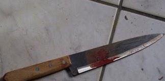 Mulher apunhala o esposo para se proteger de um estrangulamento durante uma tentativa de acabar com o relacionamento