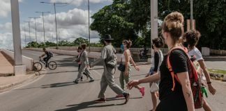 Theatro Fúria leva laboratório de “desanestesiar” sentidos para Goiás e Santos; inscrições abertas em Cuiabá