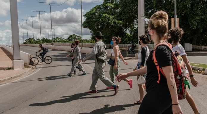 Theatro Fúria leva laboratório de “desanestesiar” sentidos para Goiás e Santos; inscrições abertas em Cuiabá