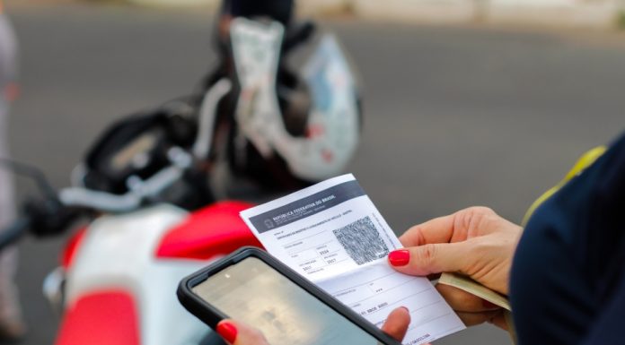 Licenciamento de veículos com placa final 1, 2 e 3 deve ser pago até 31 de março