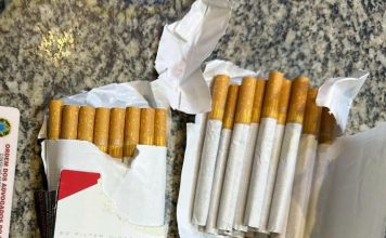 Advogados são flagrados tentando levar cigarros para presos na Penitenciária Central