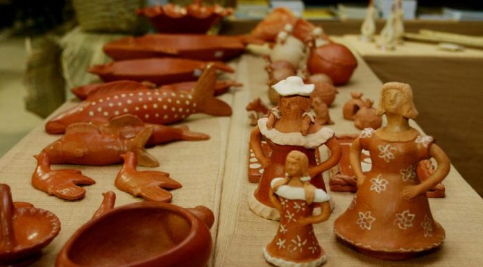 Projeto oferece cursos gratuitos de cerâmica, violão e violino em Cuiabá