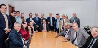 Flávia Moretti pede R$ 80 milhões em emendas para reforma do Pronto-Socorro e obras em bairros