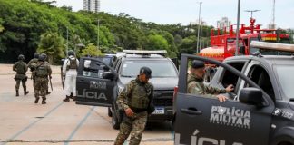 Uma mulher e uma criança de um ano foram feitas reféns durante um sequestro em Cuiabá