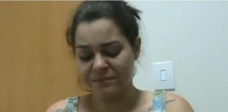 Acusada de assassinar um jovem, a bombeira afirma ter sido vítima de abusos sexuais desde a infância