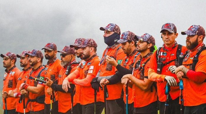 Para ‘resolver os problemas familiares’, o programa Legendários se propõe a transformar ‘homens medrosos’ em ‘sacerdotes do lar’ na cidade de Cuiabá