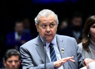 Jayme Campos critica falta de água em Várzea Grande e defende cautela com privatização