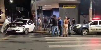 Uma mulher de 34 anos, sob efeito de álcool, provoca um acidente em um cruzamento da avenida Getúlio Vargas em Cuiabá
