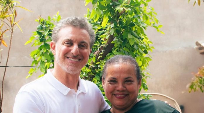 Auxiliar de Serviços Gerais de Várzea Grande Recebe Prêmio de R$ 1 Milhão em Programa de Luciano Huck