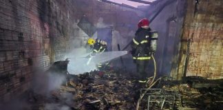 Incêndio de grandes proporções destrói residência e comércios em Sinop; estruturas ficaram comprometidas