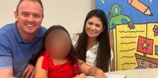 Garota de sete anos que foi atacada pelo pai permanece na unidade de terapia intensiva e está alheia ao falecimento da mãe