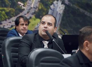 “Nenhuma pessoa retirará recursos dos professores”, declara o vereador de Cuiabá