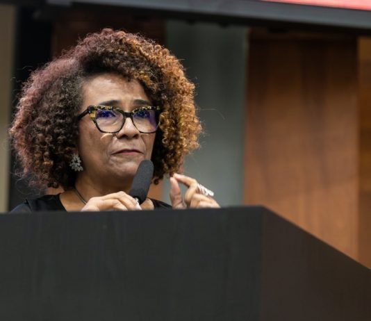 Justiça remarca audiência de Edna Sampaio em ação sobre suposta “rachadinha”