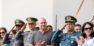 Prefeito celebra patriotismo e memória afetiva no desfile cívico de 7 de Setembro