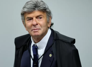 Fux absolve Bolsonaro em julgamento no STF e muda rumo do processo