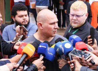 Ao barrar diálogo com “esquerda”, prefeito amplia ruptura política com sua vice-prefeita