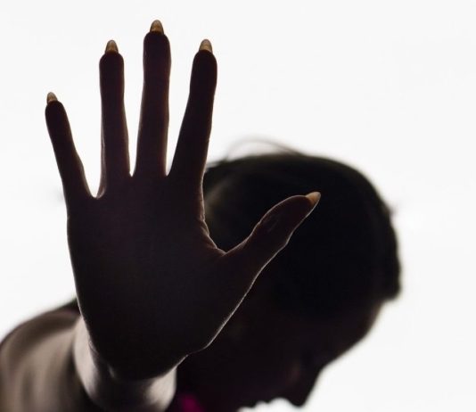 Vozes por Socorro: “Ele me prendia para ficar comigo à força”