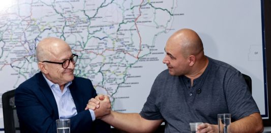 Com gestão caótica, prefeito bolsonarista de Cuiabá volta atrás e pede recursos a governo Lula
