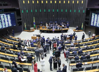 Câmara barra MP que substituía aumento do IOF e impõe nova derrota ao governo Lula