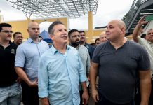 Abilio sai em defesa de Eduardo Bolsonaro e diz que Mauro Mendes “estava de cabeça quente” ao provocá-lo