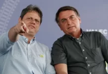 Prisão de Bolsonaro aumenta pressão para que Tarcísio dispute a Presidência em 2026