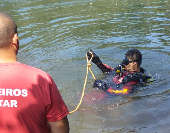 CBM resgata vítimas de afogamento no Rio Arinos2