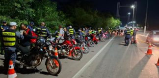 Operações Lei Seca prendem 51 condutores por retirar placa ou adulterar chassi