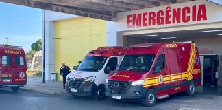 Bombeiros resgatam 13 pessoas presas em elevadores neste final de semana