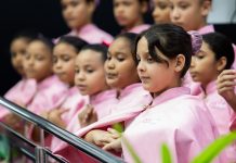 Cantata de Natal do Siminina reúne vozes e emoção no Ginásio Verdinho nesta quarta-feira