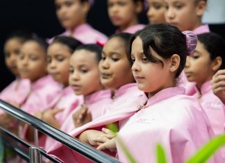 Cantata de Natal do Siminina reúne vozes e emoção no Ginásio Verdinho nesta quarta-feira