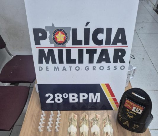 PM prende faccionada por tráfico de drogas e apreende porções de entorpecentes e dinheiro