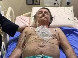 Bolsonaro passa por cirurgia após crise de soluço