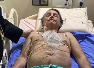 Bolsonaro segue internado após cirurgia de hérnia e não tem previsão de alta