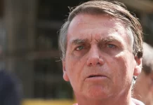 Laudo da PF diz que Bolsonaro precisa de cirurgia para hérnia