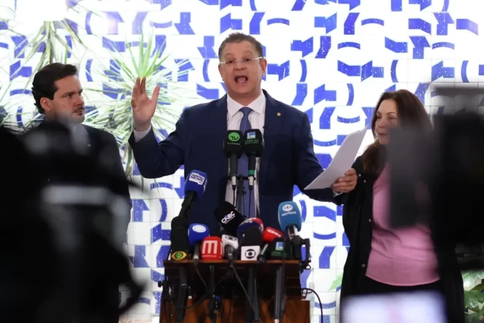 Sostenes-Cavalcante-1