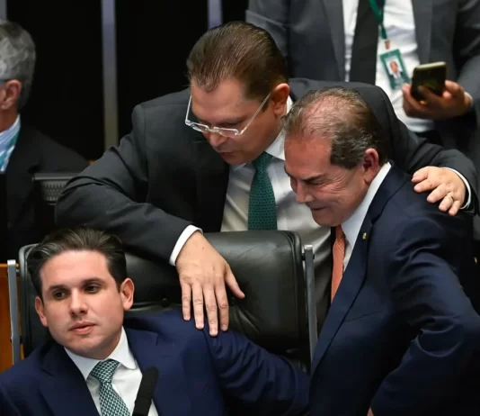 Bolsonaro livre em 2 anos e meio: “Câmara aprovaPL da Dosimetria”, que pode reduzir pena de Jair Bolsonaro e outros condenados por 8 de Janeiro