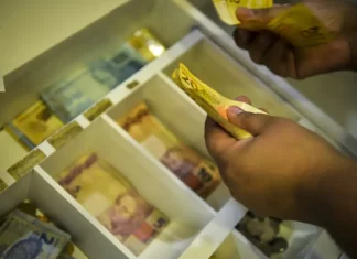 Caixa começa a pagar saldo do FGTS retido pelo saque-aniversário