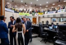 Servidores acompanham votação da RGA, fixada acima da inflação após articulação da ALMT