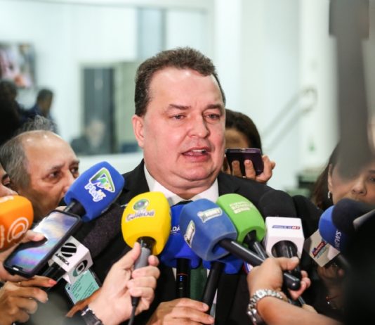 Max diz que emendas a projeto podem causar briga na Justiça e quer aprovar RGA acima de 4,26%